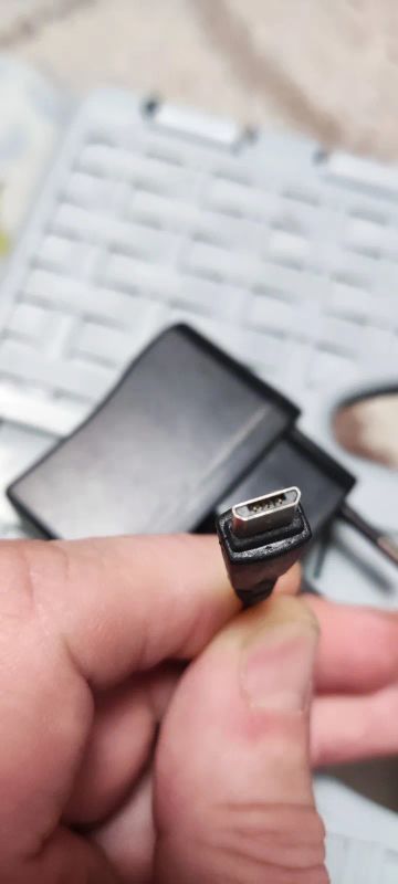 Лот: 19900042. Фото: 1. Зарядное USB. Зарядные устройства, блоки питания, адаптеры сетевые для смартфонов