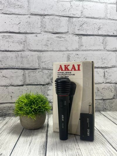 Лот: 25801369. Фото: 1. Микрофон Akai WM 308. Студийные микрофоны, радиомикрофоны и радиосистемы
