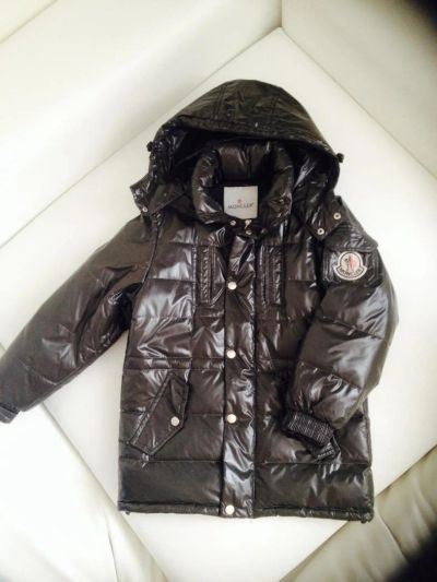 Лот: 4712357. Фото: 1. Пуховик Moncler. Удлиненный . Верхняя одежда