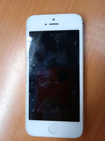 Лот: 18608438. Фото: 1. iPhone 5 залоченный. Корпуса, клавиатуры, кнопки