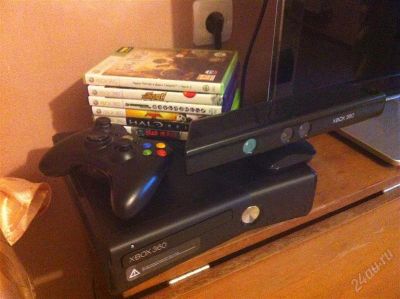 Лот: 1882023. Фото: 1. XBOX 360 Slim 250 ГБ+ Kinect... Игровые приставки, консоли