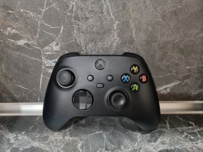 Лот: 21599325. Фото: 1. Оригинальный геймпад xbox series. Аксессуары для игровых приставок, консолей, геймпады