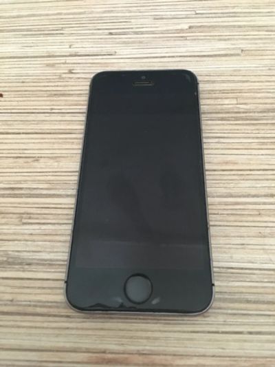 Лот: 11440016. Фото: 1. iPhone 5s 32Gb. Смартфоны