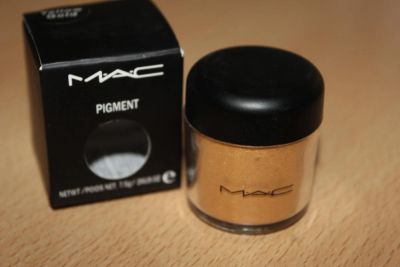 Лот: 4264192. Фото: 1. Пигмент тени MAC (золото). Макияж