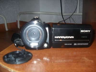 Лот: 3465720. Фото: 1. Продаю видеокамеру Sony Handycam... Видеокамеры
