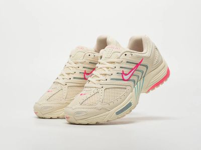 Лот: 24974008. Фото: 1. Кроссовки Nike Air Pegasus 2K5. Кеды, кроссовки, слипоны