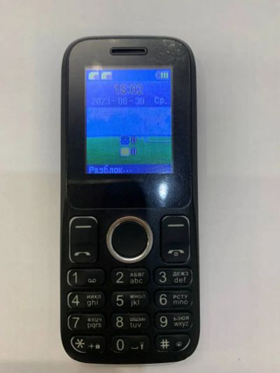 Лот: 17129534. Фото: 1. Телефон Jinga Simple F100. Кнопочные мобильные телефоны