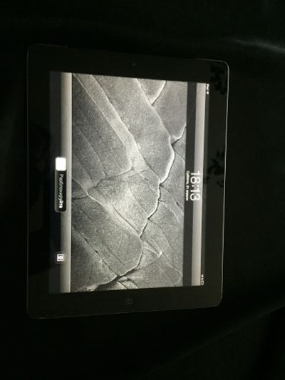 Лот: 11189312. Фото: 1. iPad 2 чёрный + чехол [возможен... Планшеты