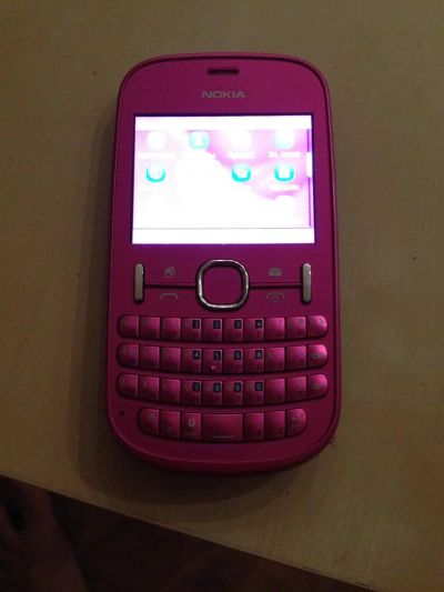 Лот: 3611210. Фото: 1. Nokia Asha 200. Кнопочные мобильные телефоны
