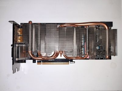 Лот: 17362013. Фото: 1. Видеокарта Gigabyte AMD Radeon... Видеокарты