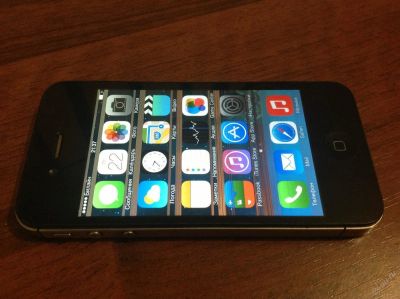 Лот: 4014572. Фото: 1. iphone 4s 16gb original РСТ, читаем... Смартфоны