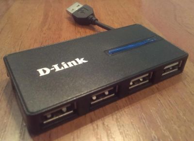 Лот: 3689855. Фото: 1. USB 2.0 Hub D-Link DUB-104 4-порта. Платы расширения, контроллеры, доп. порты