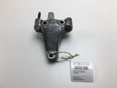 Лот: 20392920. Фото: 1. Кронштейн опоры двигателя Nissan... Двигатель и элементы двигателя