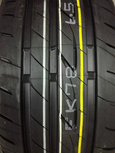 Лот: 11255791. Фото: 1. Bridgestone EP200. Шины