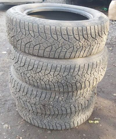Лот: 16687895. Фото: 1. Зимняя резина 185/65 R-15 Bridgestone... Шины