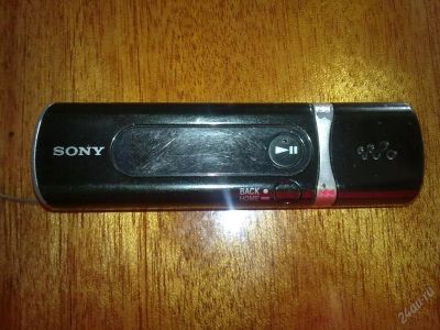 Лот: 112399. Фото: 1. MP3- плеер Sony Walkman на 1гб... Плееры