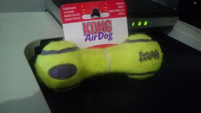 Лот: 7795027. Фото: 1. Kong игрушка для собак Air "Гантель... Игрушки для животных