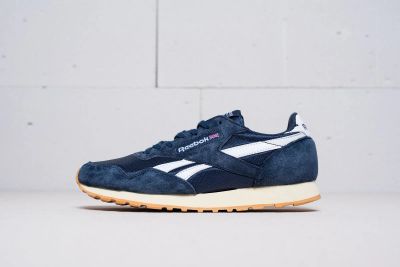 Лот: 11618252. Фото: 1. Кроссовки Reebok Paris Runner. Кеды, кроссовки, слипоны
