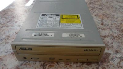 Лот: 2024209. Фото: 1. CD-RW Asus. Приводы CD, DVD, BR, FDD