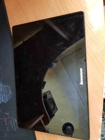 Лот: 19102826. Фото: 1. Планшет Lenovo s6000 Не включается. Планшеты