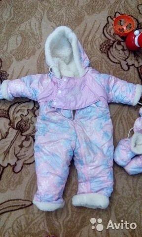 Лот: 8163818. Фото: 1. Зимний комбинезон на девочку. Верхняя одежда