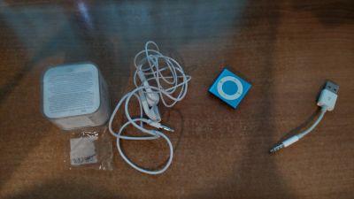 Лот: 15398191. Фото: 1. iPod Shuffle. Плееры