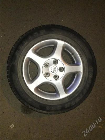 Лот: 2058349. Фото: 1. Литье на 16 с резиной dunlop 215-70-16. Шины на дисках