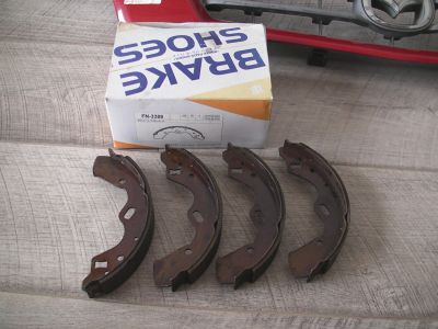 Лот: 15711578. Фото: 1. mazda demio dw3w колодки задние... Тормозная система