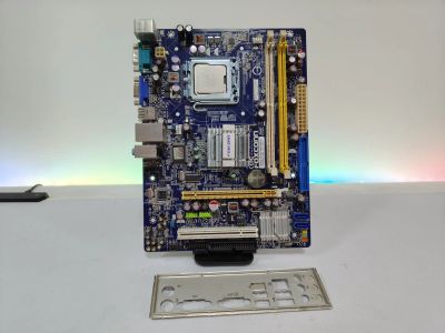 Лот: 25605292. Фото: 1. Мат. плата Foxconn G31MV/LGA775... Материнские платы