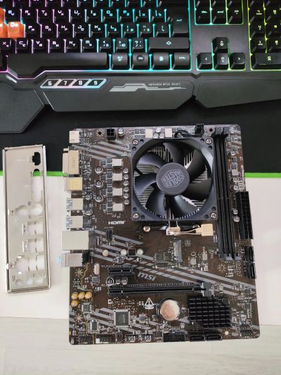 Лот: 24687328. Фото: 1. Новый игровой комплект AMD Ryzen... Комплекты запчастей