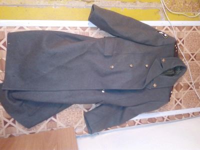 Лот: 9158013. Фото: 1. Офицерская шинель. Нашивки, шевроны, погоны