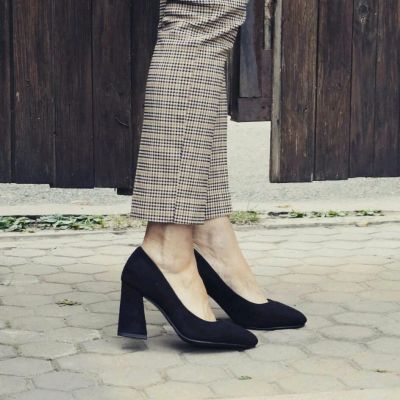 Лот: 12079263. Фото: 1. Туфли разные размеры. Туфли