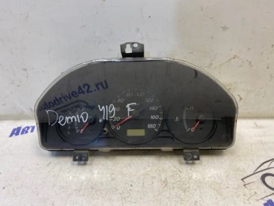 Лот: 21713317. Фото: 1. панель приборов Mazda Demio DW3W. Двигатель и элементы двигателя