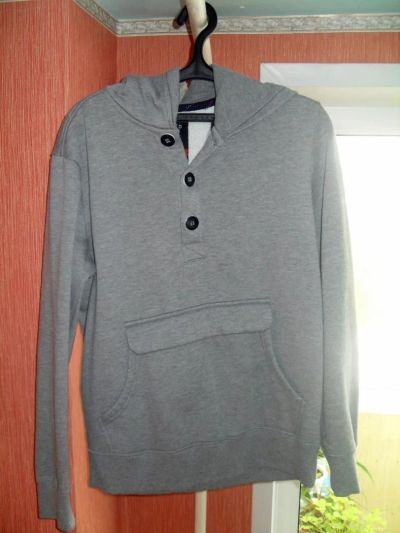 Лот: 4107307. Фото: 1. Кофта мужская reserved size-M. Свитеры, толстовки, худи