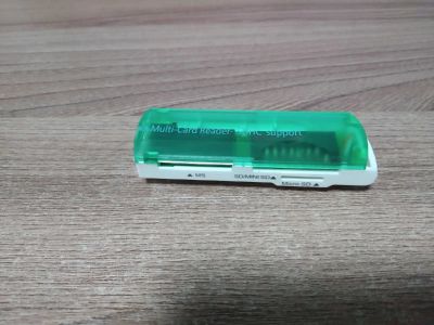 Лот: 16057111. Фото: 1. Картридер Multi-Card Reader. Картридеры