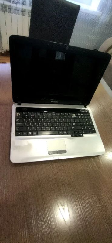 Лот: 18211911. Фото: 1. Ноутбук Samsung RV510. Ноутбуки
