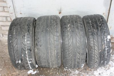 Лот: 13492394. Фото: 1. Разноширокий летний комплект Bridgestone... Шины