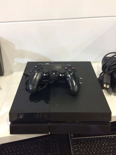 Лот: 10165682. Фото: 1. sony playstation 4. Игровые приставки, консоли