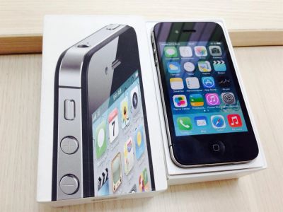 Лот: 3385374. Фото: 1. iPhone 4S 16 gb в хорошем состоянии. Смартфоны