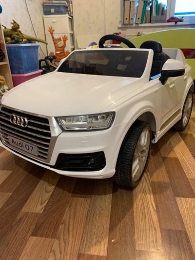Лот: 16461878. Фото: 1. Электромобиль « Audi Q7”. Детские электромобили