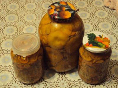 Лот: 2082445. Фото: 1. соленые рыжики. Домашние заготовки