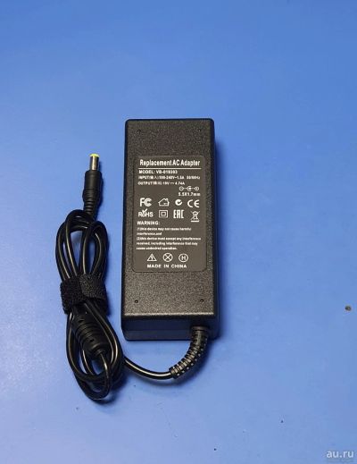 Лот: 18026660. Фото: 1. Зарядное устройство для Acer 19V. Зарядные устройства, блоки питания, адаптеры сетевые для смартфонов