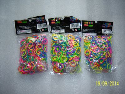 Лот: 4520803. Фото: 1. Резиночки для Rainbow Loom.(разноцветные... Другое (вязание, шитье)