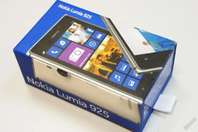 Лот: 5615119. Фото: 1. коробка от Nokia Lumia 925 white. Другое (смартфоны, связь, навигация)