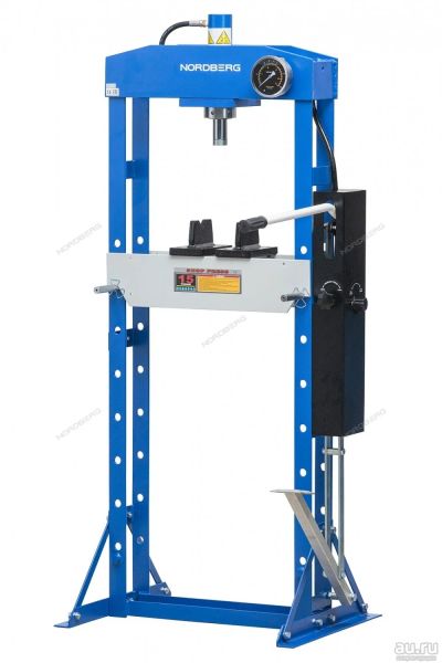 Лот: 15302032. Фото: 1. Пресс гидравлический напольный... Гаражное, автосервисное оборудование