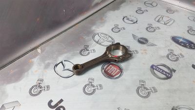 Лот: 23586430. Фото: 1. Шатун Volkswagen Golf CAXA 03C198401D. Двигатель и элементы двигателя