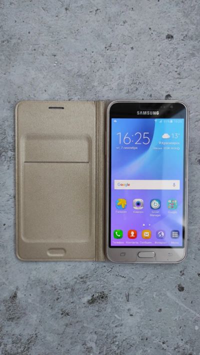 Лот: 20767072. Фото: 1. Смартфон Samsung Galaxy j3. Смартфоны