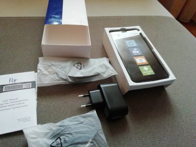 Лот: 14540301. Фото: 1. Смартфон Fly FS524 Knockout 4x1... Смартфоны
