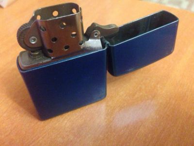 Лот: 6458596. Фото: 1. зажигалка zippo оригинал. Зажигалки, спички, пепельницы