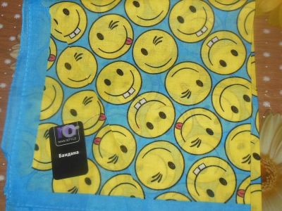 Лот: 7295775. Фото: 1. Бандана Смайлики хлопок новая. Шарфы, платки